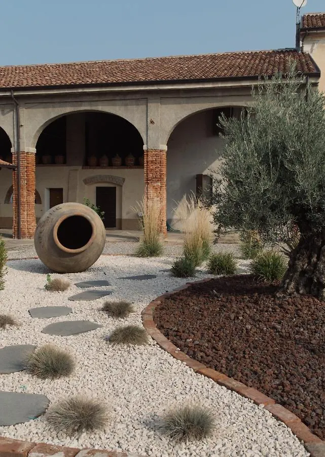Bed & Breakfast B&B FIERA in cascina Cremona Italia